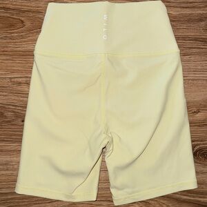 Wilo yellow biker shorts